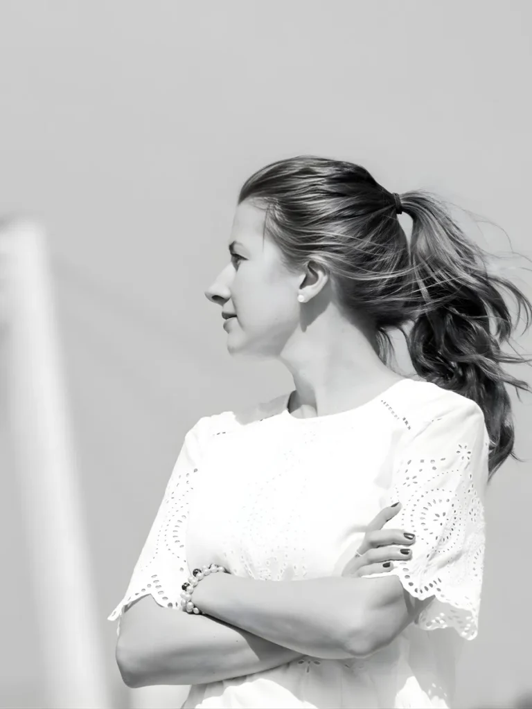 Welcome to the professional services of Ekaterina van de Viven – certified translator and sworn interpreter in Remscheid, Germany. I provide high-quality certified translations, sworn interpreting, and professional language services for individuals, businesses, law firms, courts, and public authorities. If you are looking for a certified translator in Remscheid, a sworn interpreter near you, or professional translation services in North Rhine-Westphalia (NRW), you are in the right place.